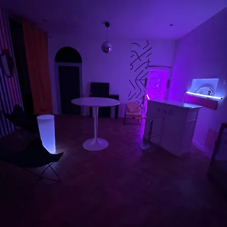 Appartement&jacuzzi - Mini-bar - 6 Pers - Hyper Centre Dijon